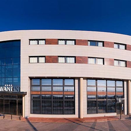 Avant Aeropuerto Торрехон-де-Ардос Экстерьер фото